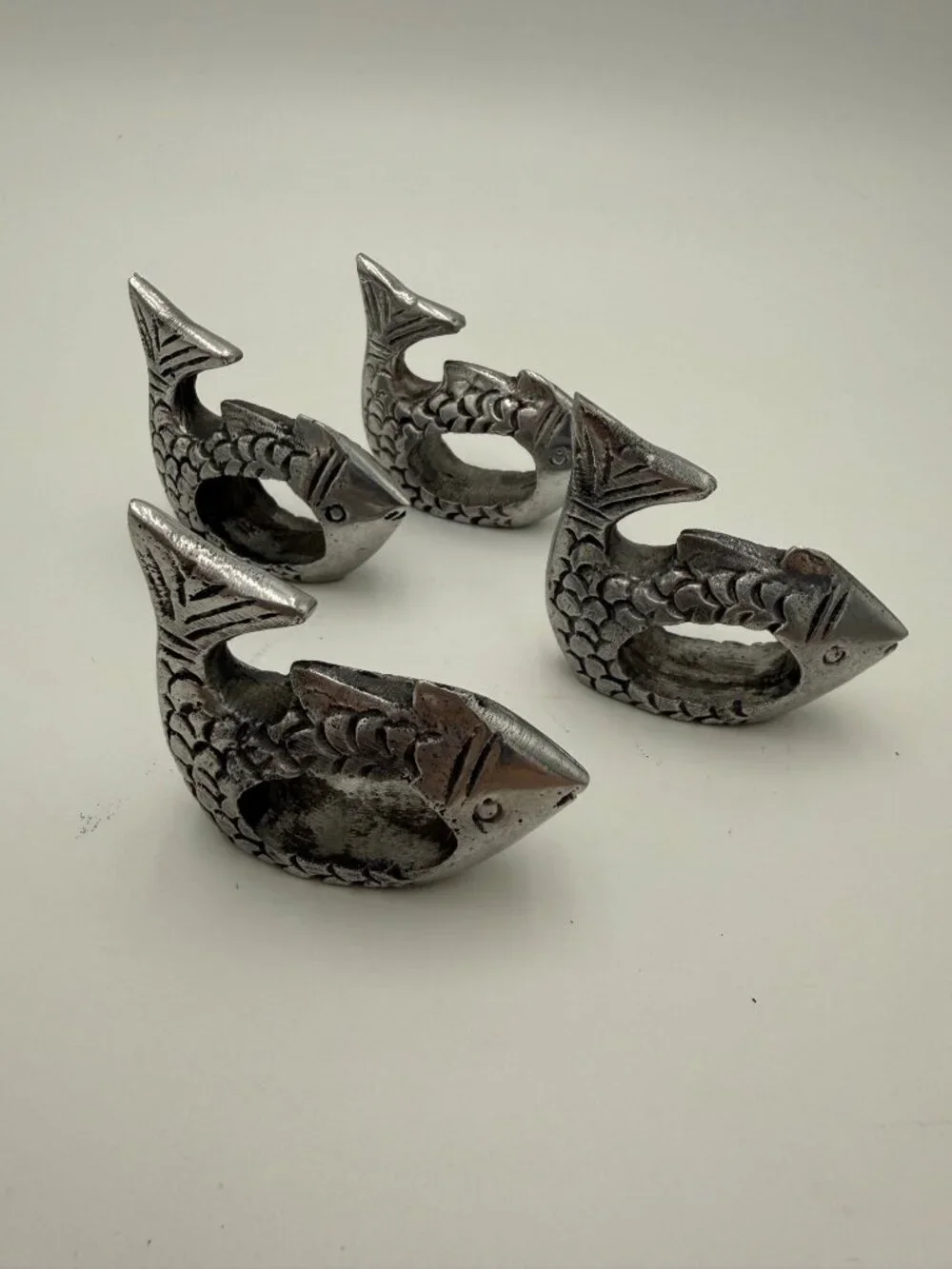 Set Of 4 Handcrafted Silver Fish Napkin Rings Pewter Table Dinning